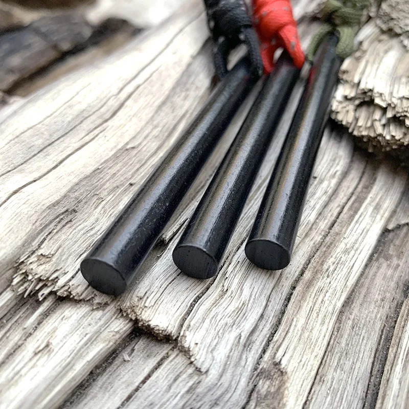 Accendino Bear Grylls per este - Magnesium Fire Starter recensione e prezzo